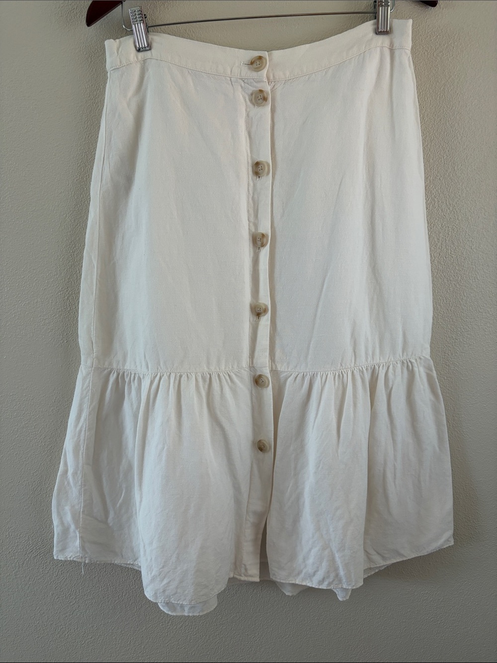 Loft white button-front midi skirt | size medium